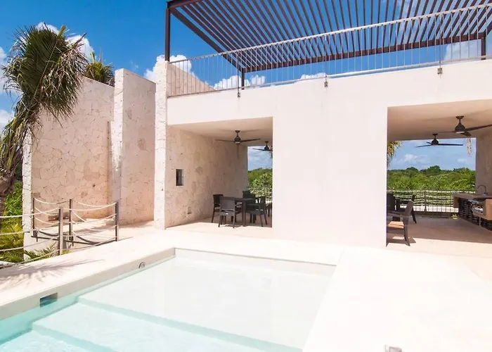 Ground Level Garden At South By Tao Santamar * Akumal